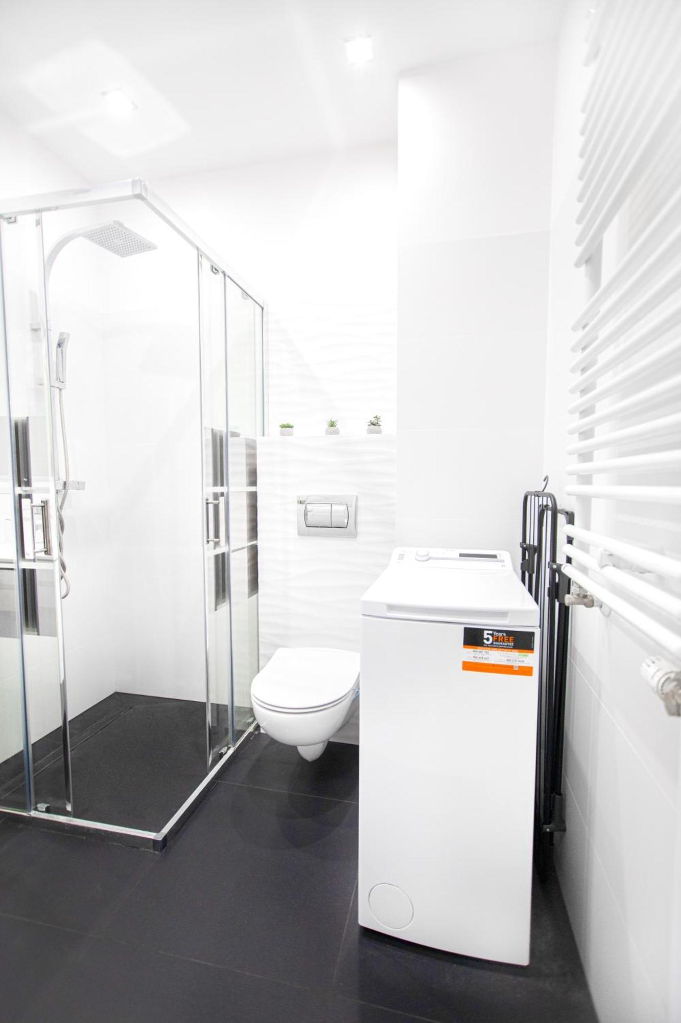 Lovely Close To The Center. Free Parking * Warschau