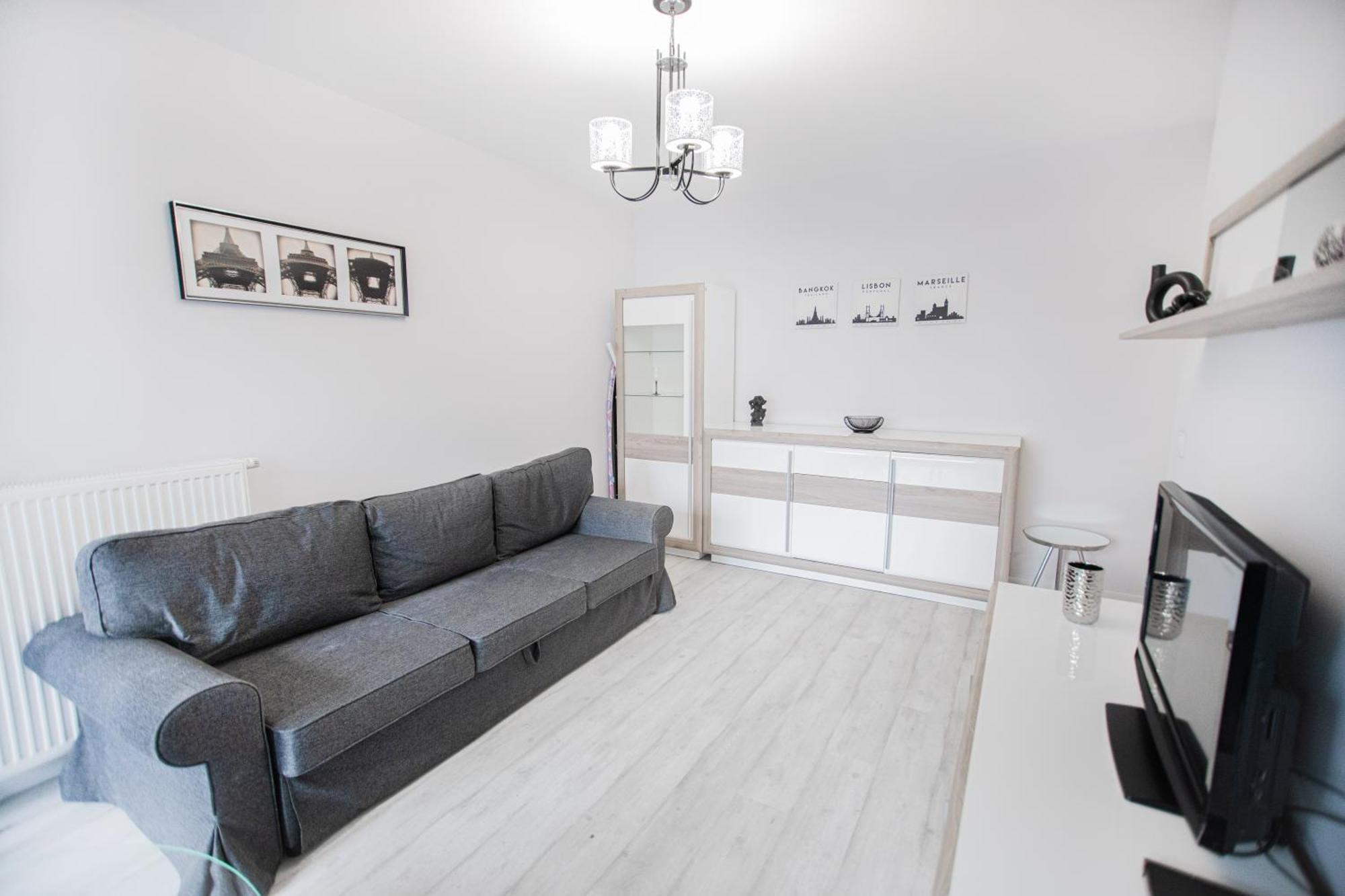 Appartement Lovely Close To The Center. Free Parking